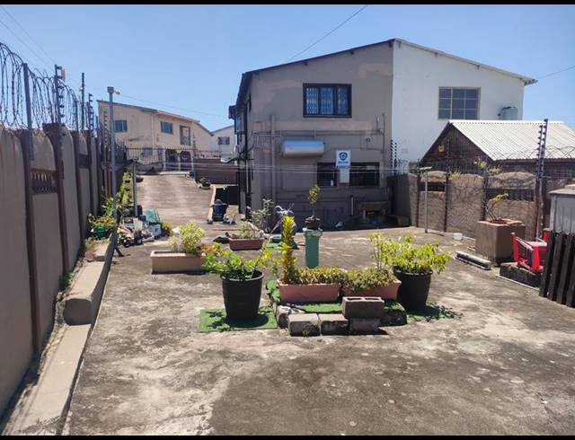 4 BEDROOM HOUSE FOR SALE IN MONTFORD
